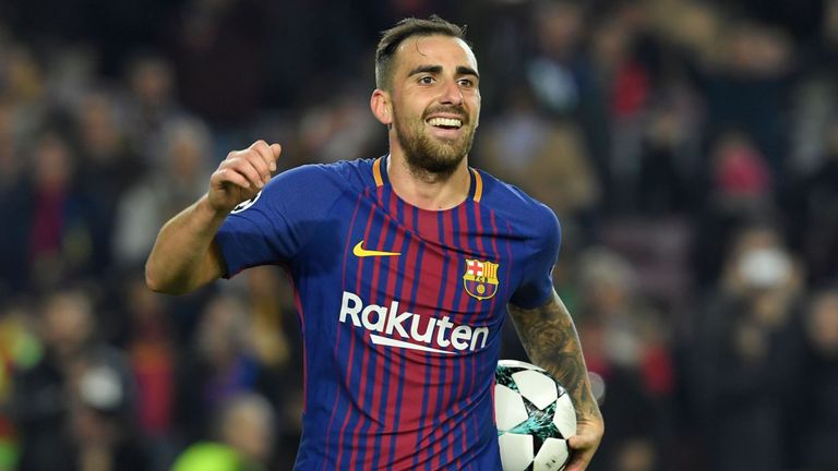 Striker Barca Alcacer Dipinjam Borussia Dortmund